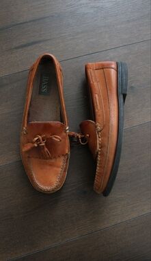 BASS Men's Tan Leather Tassel Loafers